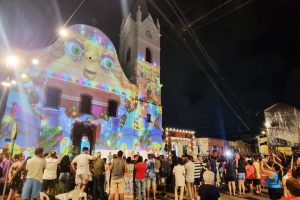 Espetáculo gratuito tem o objetivo de unir famílias parnanguaras no clima de Natal (Créd. TIP Mídia)