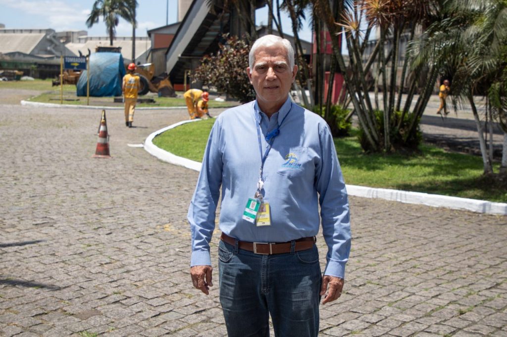 Nascido em Marília (SP), Persio mora há mais de vinte de anos em Paranaguá. Foto: JB Litoral.