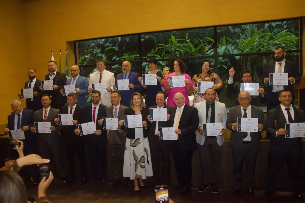FOTO 3 – VEREADORES DIPLOMADOS PGUÁ