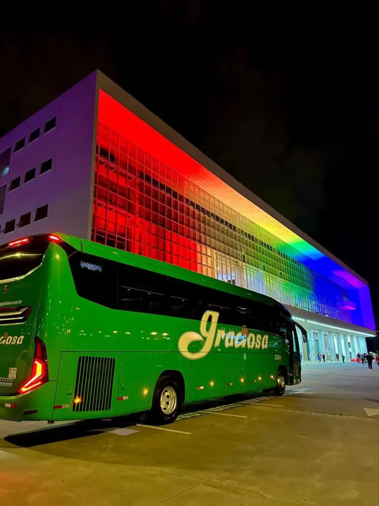 Só durante a temporada, a Viação Graciosa transporta cerca de 600 mil passageiros para o Litoral. Foto: Divulgação
