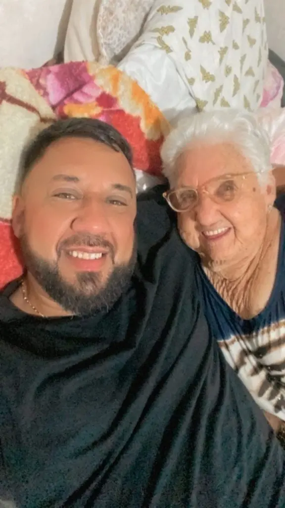 Dona Dejanira, 92 anos, teve o sonho realizado por um dos 28 netos. Foto: Arquivo pessoal