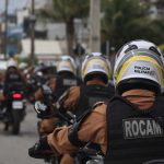 foto policia praia aen