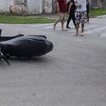 Acidente em Paranaguá – moto x táxi