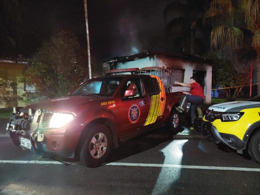 Quiosque Incêndio Paranaguá 8