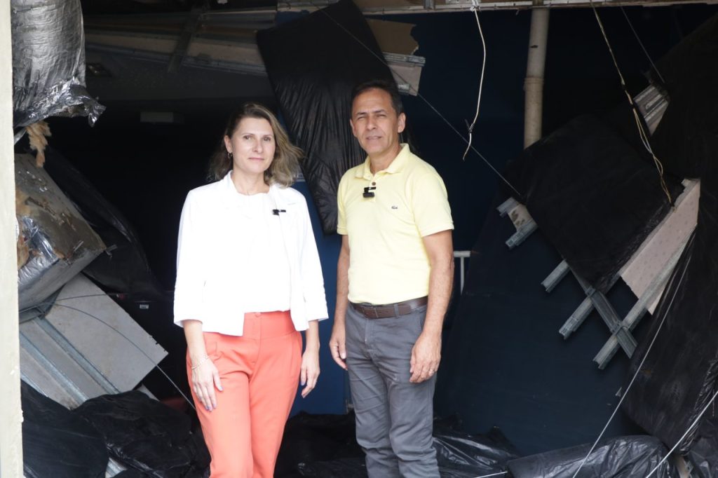VISITA ADRIANO RAMOS INTERDIÇÃO TEATRO RAQUEL COSTA – FOTO MATHEUS POLI – JBLITORAL (15)