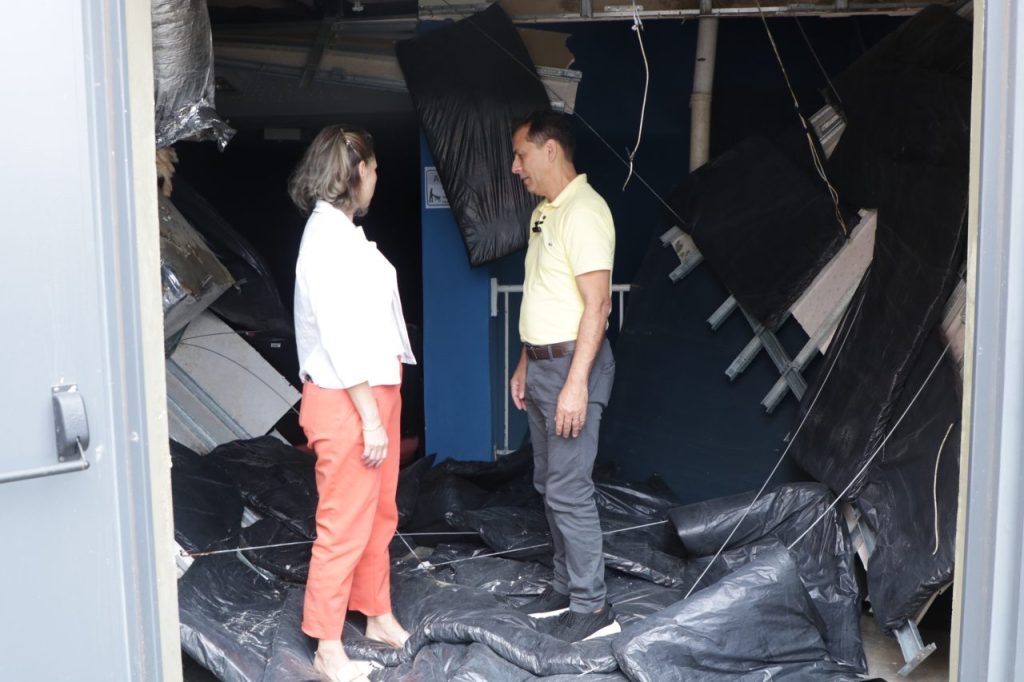 VISITA ADRIANO RAMOS INTERDIÇÃO TEATRO RAQUEL COSTA – FOTO MATHEUS POLI – JBLITORAL (24)