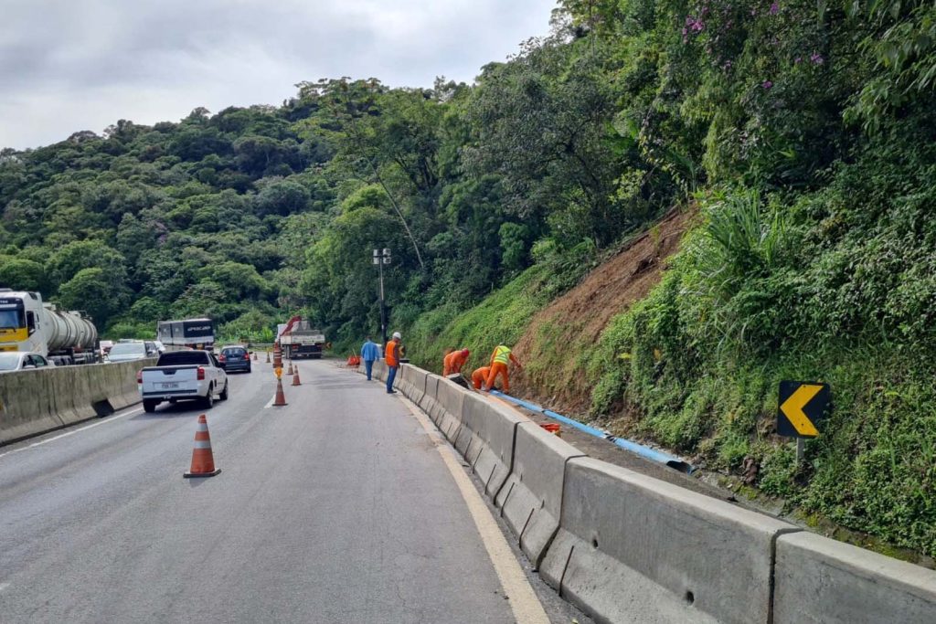 BR-277 – Contenção emergencial