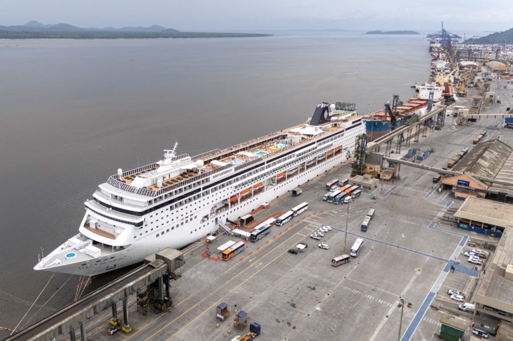 navio cruzeiro