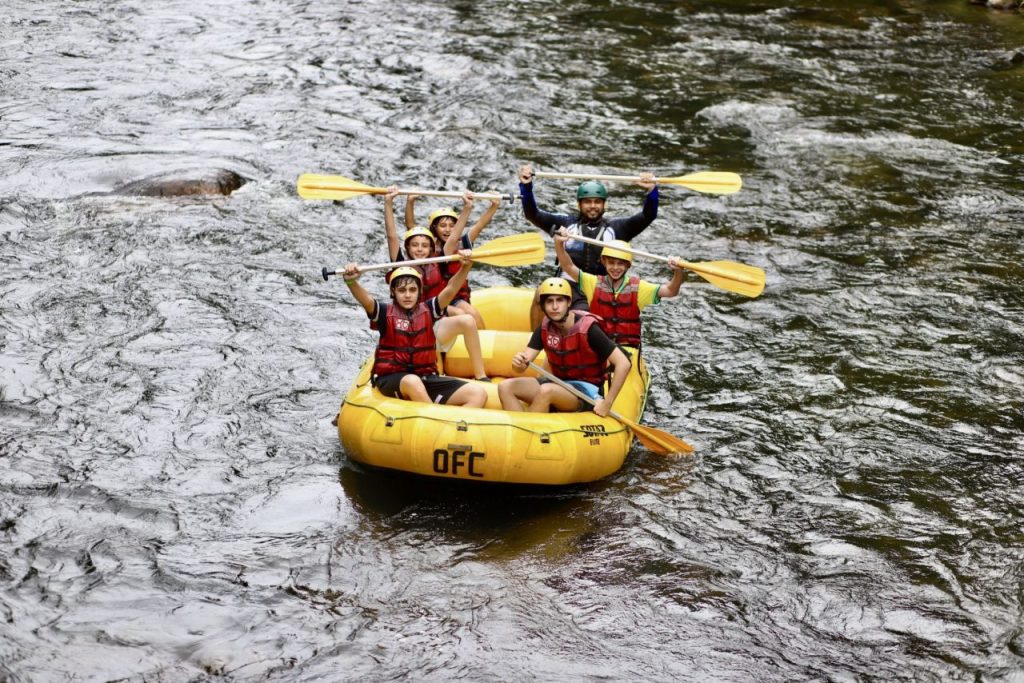 Passeio de caiaque pelo Vale do Gigante também é uma das opções de turismo em contato com a natureza. Foto: Matsuda Turismo