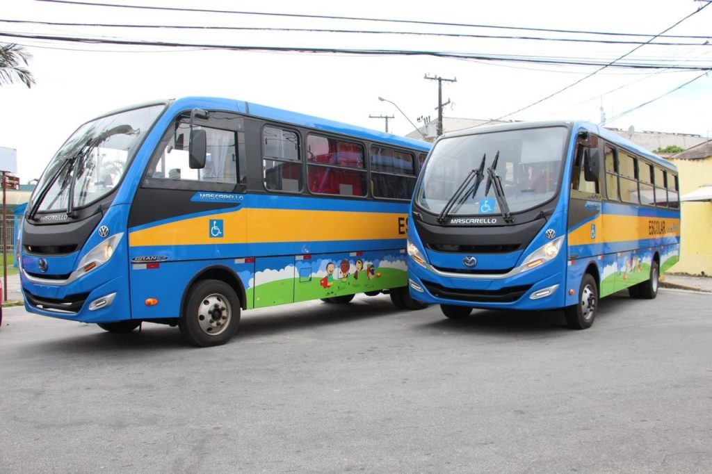 onibus escolar Paranagua