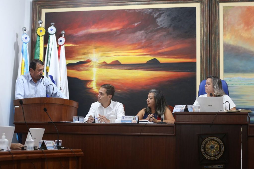 Trabalhos legislativos são retomados na Câmara Municipal de Pontal do Paraná