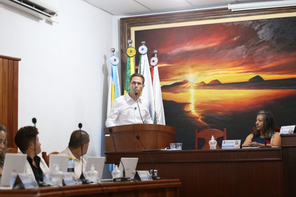 Trabalhos legislativos são retomados na Câmara Municipal de Pontal do Paraná