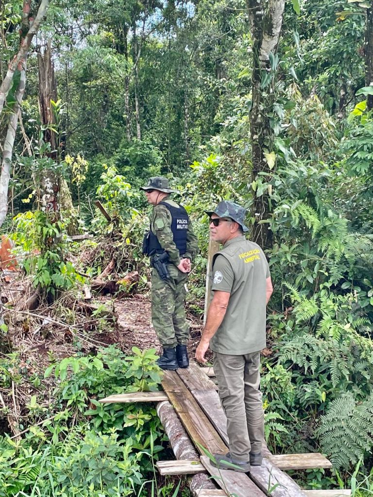 Ação da Polícia Ambiental em Guaratuba 1