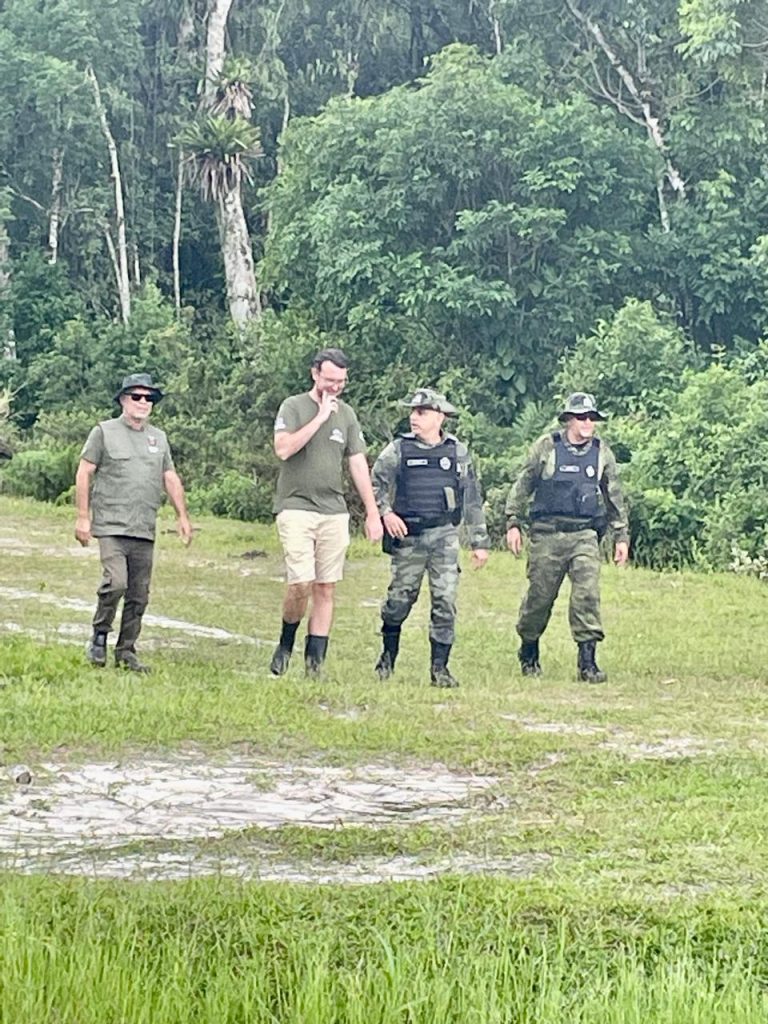 Ação da Polícia Ambiental em Guaratuba 2