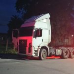 Caminhão recuperado pela PRF em Paranaguá