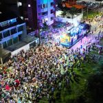 Bloco Pinga Festa Owh saiu com 1.200 foliões, em 2024, no balneário Shangri-lá. Foto: Divulgação