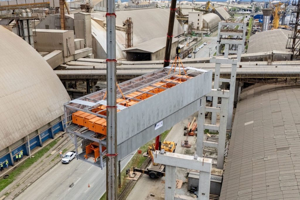O sistema terá capacidade para o descarregamento simultâneo de 180 vagões em três linhas independentes. Foto: Cláudio Neves/Portos do Paraná