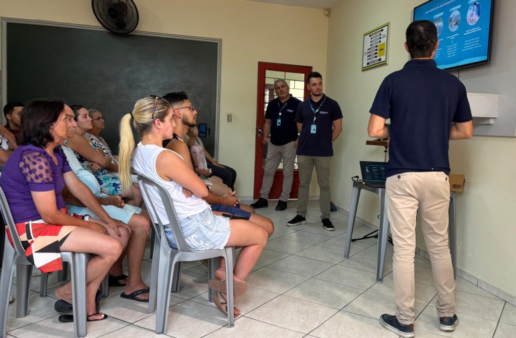 PARANAGUA SANEAMENTO NOS BAIRROS (1)