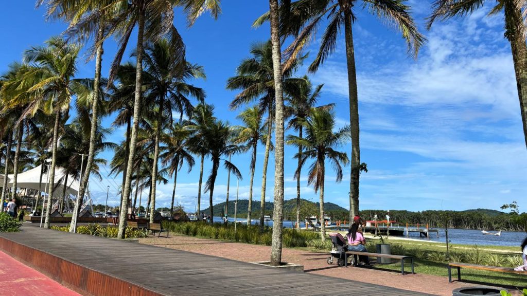 PRAÇA MARIO ROQUE PARANAGUA