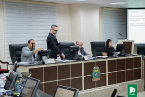 REFORMA ADMINISTRATIVA 2025 – ADALBERTO ARAUJO – CAMARA DE PARANAGUÁ – FOTO MATHEUS POLI JB LITORAL – 30-01-2025 – VEREADORES (46)