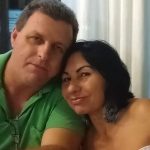 Casal estava em uma motocicleta que se envolveu numa colisão com um carro