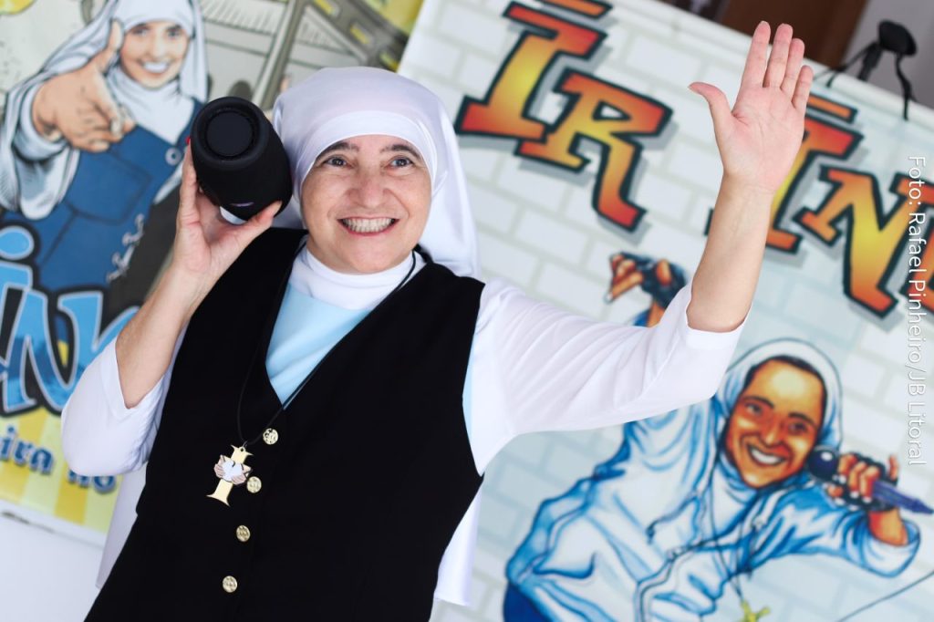Freira do Rap: Madre Inez destaca sua trajetória na música e no trabalho social