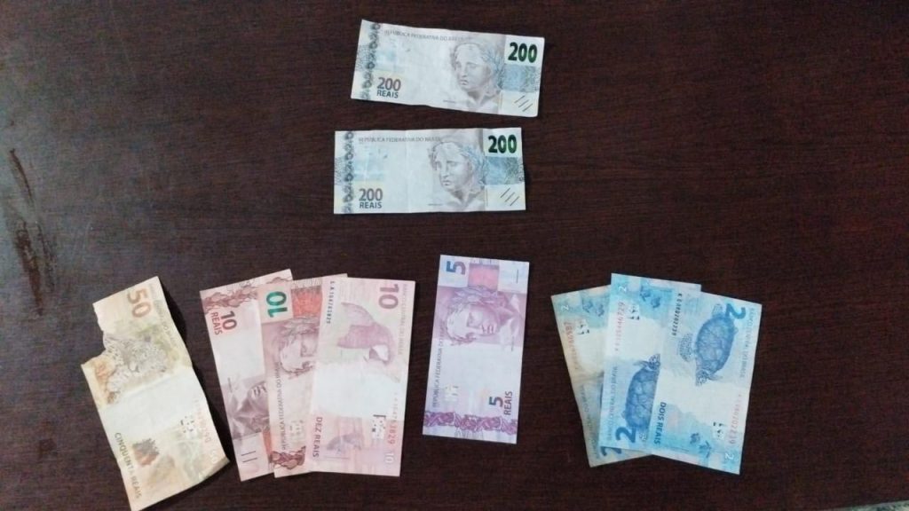 Apreensão de notas falsas em Matinhos