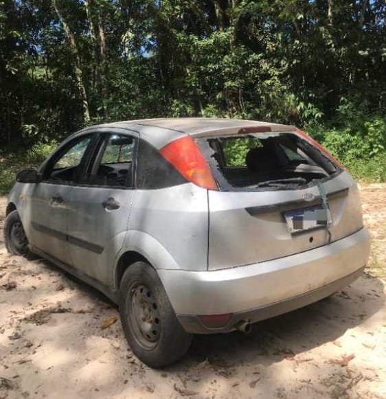 Carro abandondado 1