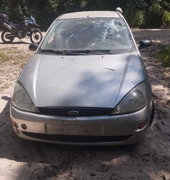 Carro abandondado 2