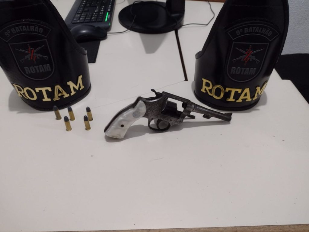Rotam apreensão de arma de fogo em Paranaguá