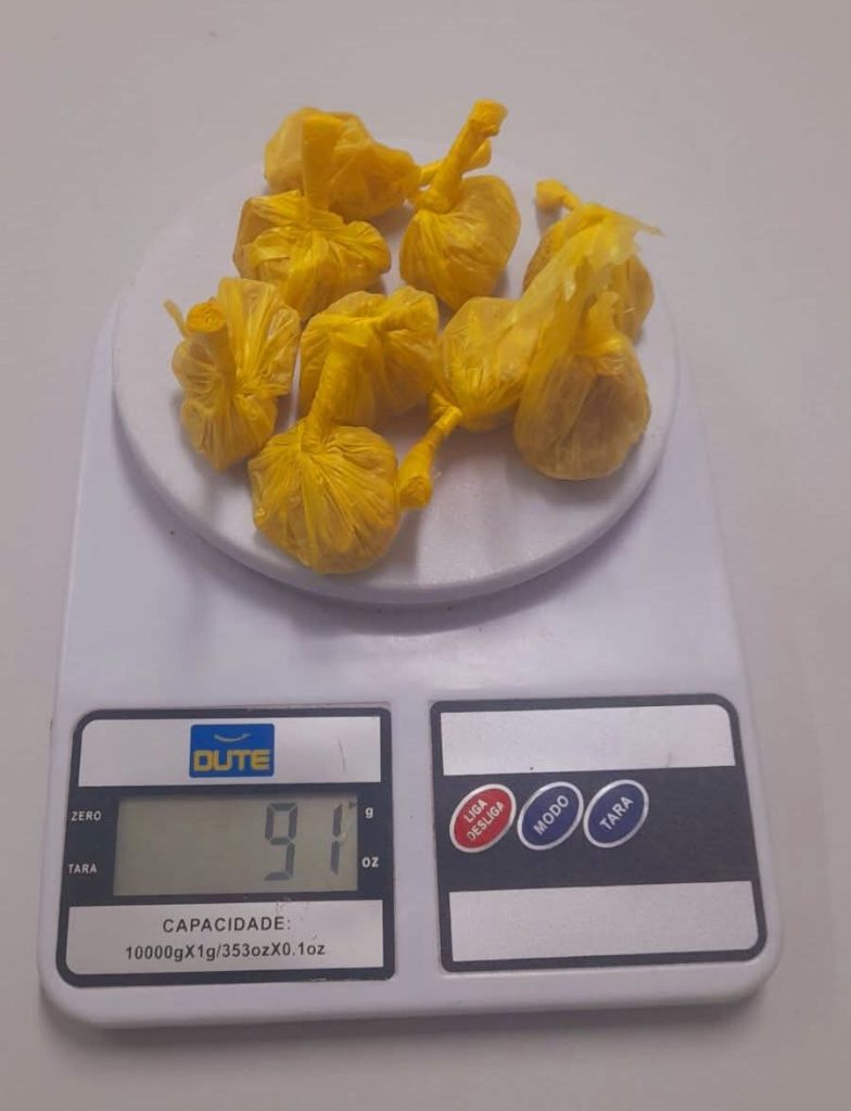 Tráfico de drogas Apreensão de Crack Paranaguá