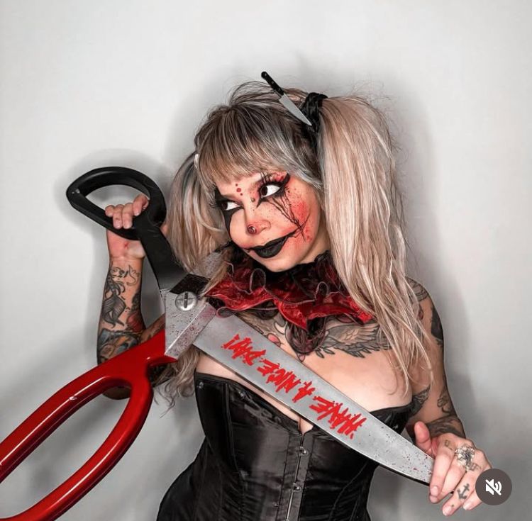 Além do trabalho com pets, Natalia também se destaca nas redes sociais compartilhando fotos de seus cosplays. Foto: Arquivo Pessoal