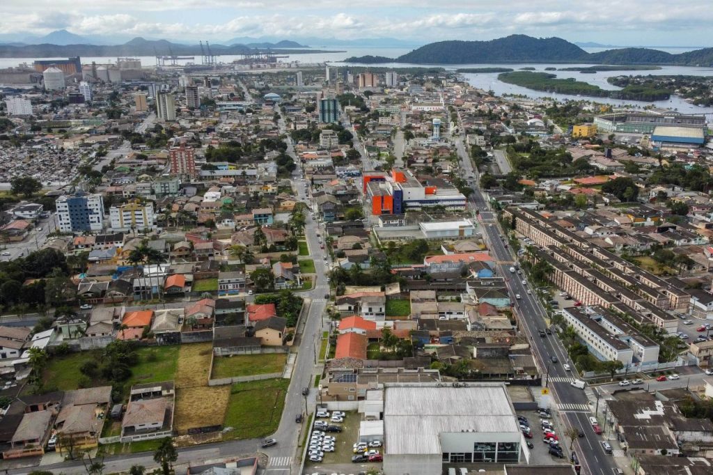 Paranaguá - Foto: Roberto Dziura Jr/AEN paranagua