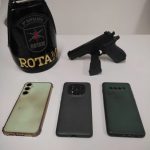 Simulacro e celulares recuperados