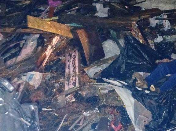 corpo encontrado ao lado de entulhos 3