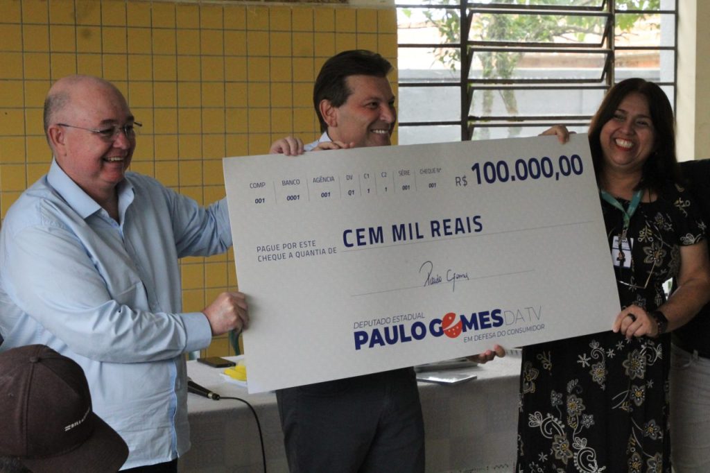 CHEQUE SIMBOLICO PORTO SEGURO FOTO DIOGO MONTEIRO JB LITORAL 15.05 (1)