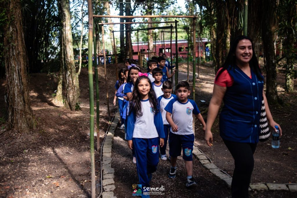 PASSEIO DE TREM ESCOLA PARANAGUA – FOTO FLAVIANE KUBA (2)