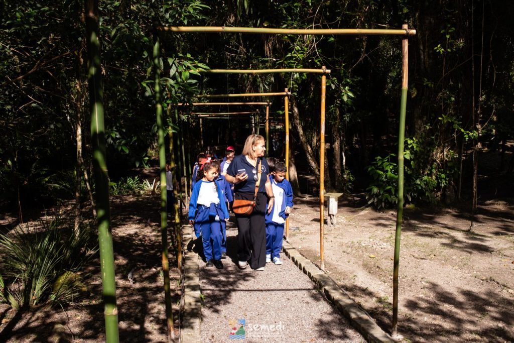 PASSEIO DE TREM ESCOLA PARANAGUA – FOTO FLAVIANE KUBA (7)