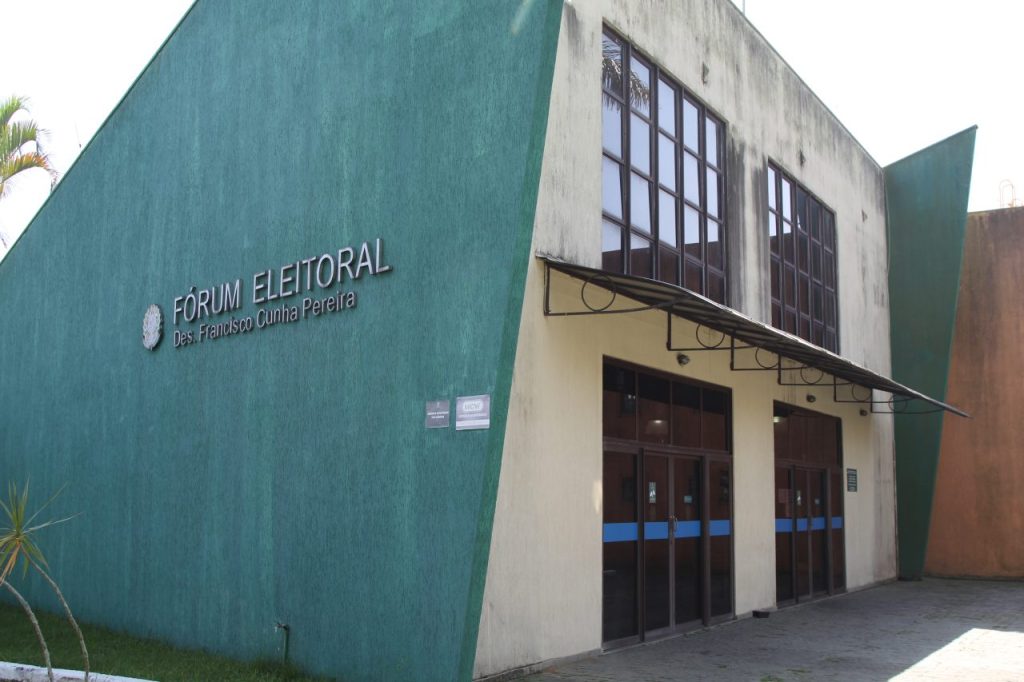 SEDE FOREUM ELEITORAL PARANAGUÁ FOTO DIOGO MONTEIRO JB LITORAL 09.05 (2)