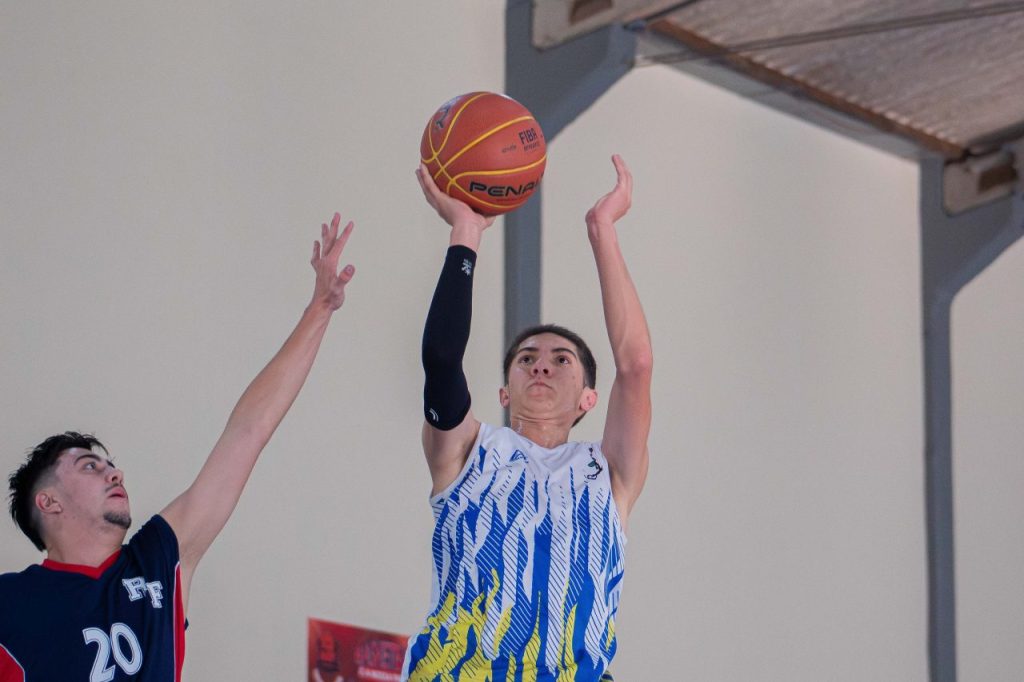 Atletas disputando partida de basquete na fase regional em 2024. Foto: Arquivo AEN 