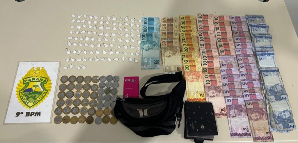 Dropgas e dinheiro apreendidos pela PM