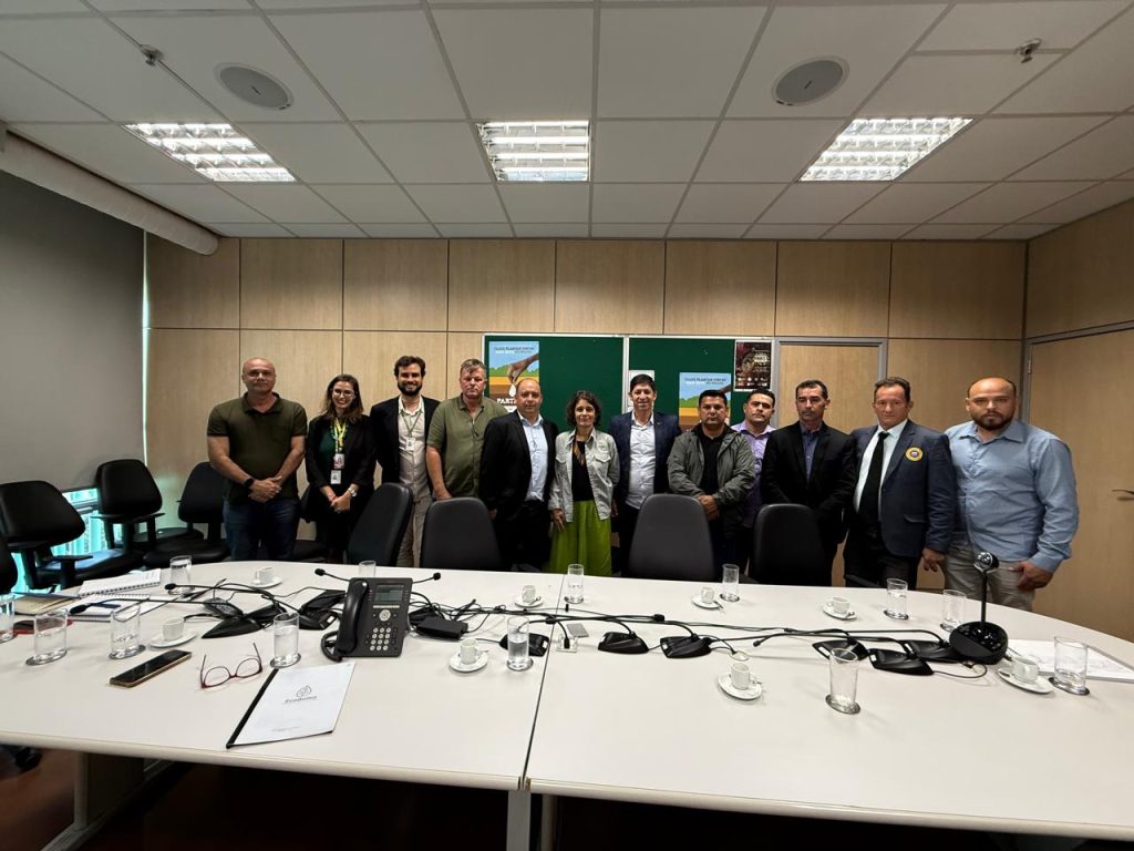 Entre as agendas, esteve a reunião com a secretária Edel Moraes, da Secretaria Nacional de Povos e Comunidades Tradicionais, vinculada ao Ministério do Meio Ambiente.