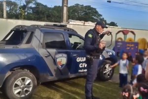 Guarda Civil Municipal resgata serpente em escola de paranaguá
