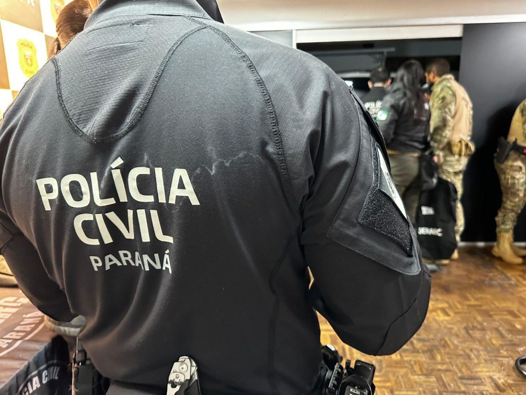 Operação da PCPR prende 10 pessoas em Paranaguá 2