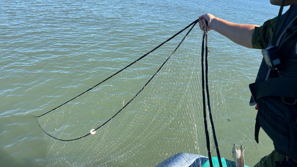 Polícia Ambiental apreende outra rede de pesca em Guaratuba (5)