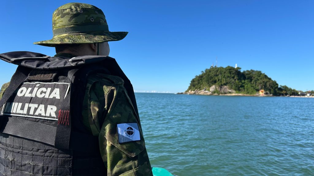Polícia Ambiental apreende outra rede de pesca em Guaratuba (6)