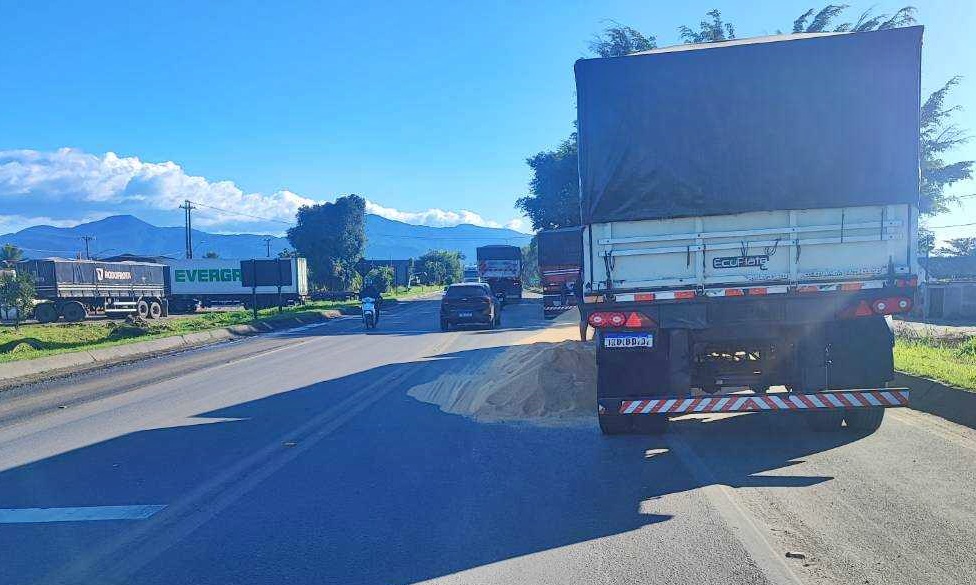 Acidente de trãnsito na BR-277 1