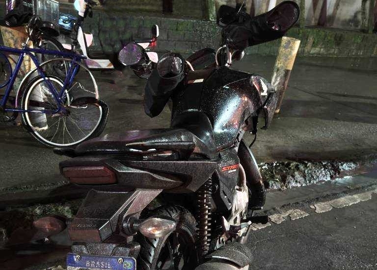 Acidente moto x bicicleta