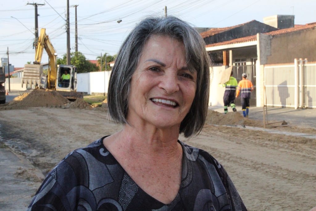 Ana Alves das Neves – Moradora Obra Pontal do Paraná visita Sandro Alex 170725 Diogo Monteiro JB Litoral  (14)