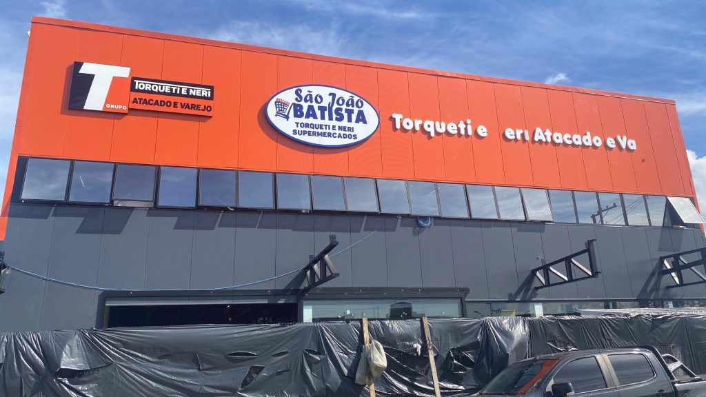 FEIRAO DE EMPREGO PARANAGUA – Foto Ceres Martins – PREFEITURA (1)